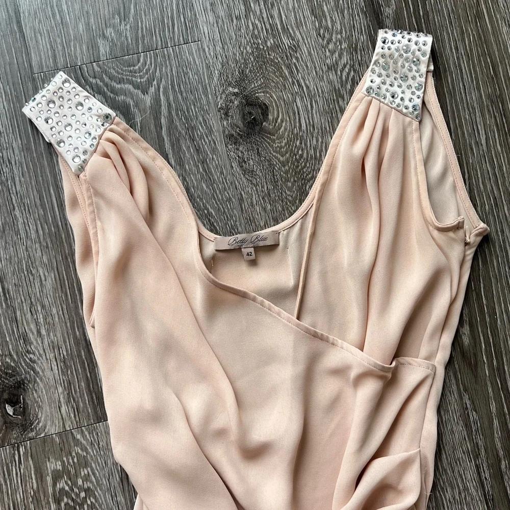 Betty blue top. With rhinestones. Super elegant and flattering. Size 42. Usa M. - Picture 7 of 7